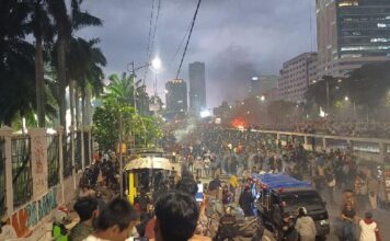 Berita Top 3 Hari Ini: Beratus -ratus kanak -kanak Indonesia masih ditahan oleh polis selepas demonstrasi Ogos