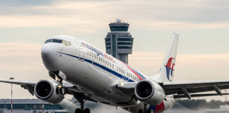 Malaysia Airlines MH102 dari Kuala Lumpur ke Dhaka membuat pendaratan kecemasan ke Bangkok selepas kesusahan pertengahan penerbangan, kemas kini baru ada di sini