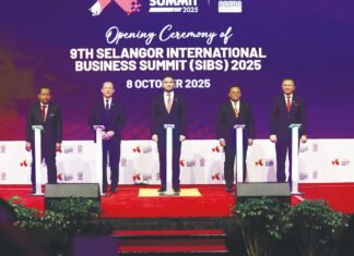 Sidang Kemuncak Perniagaan Antarabangsa Selangor bermula