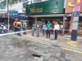 Keruntuhan jalan di kawasan Masjid India Kuala Lumpur menutup bahagian Jalan Bunus