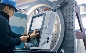 Patutkah Menara Mewah Kuala Lumpur Otis Menang Membentuk Babak Baru dalam Strategi Perkhidmatannya (OTIS)?