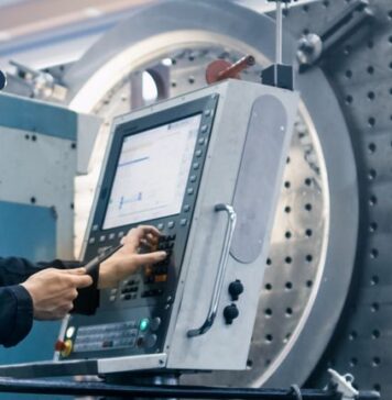 Patutkah Menara Mewah Kuala Lumpur Otis Menang Membentuk Babak Baru dalam Strategi Perkhidmatannya (OTIS)?