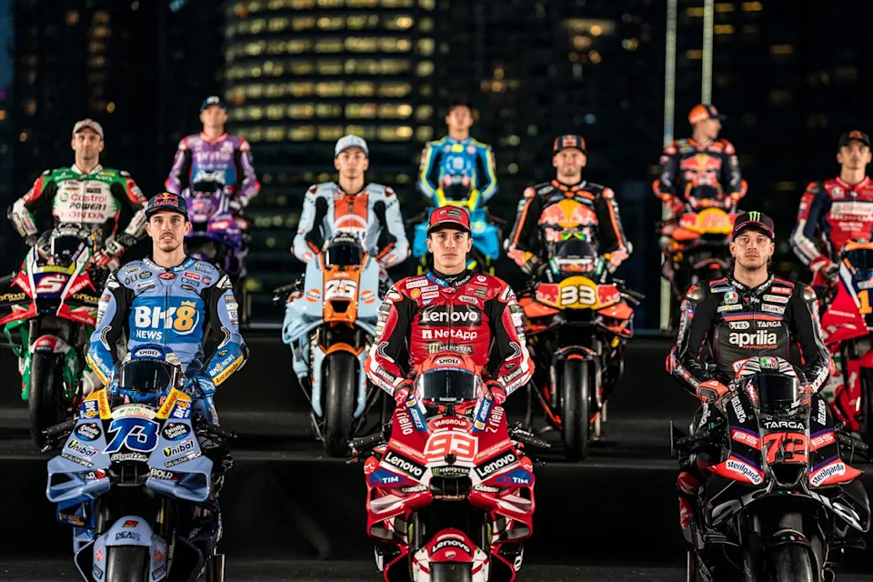 Gambar kumpulan pelumba MotoGP