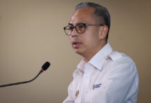 Mahkamah Tinggi KL memberitahu Fahmi tidak membuat ucapan politik di masjid Rawang