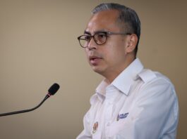 Mahkamah Tinggi KL memberitahu Fahmi tidak membuat ucapan politik di masjid Rawang
