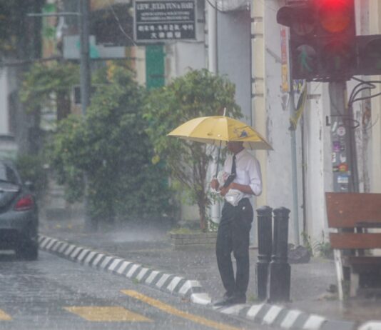 Ribut petir, ramalan hujan lebat untuk KL, Putrajaya dan 10 negeri sehingga 7 malam