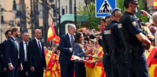 Keluarga diraja Sepanyol melawat enklaf Ceuta di tengah-tengah pergeseran dengan Maghribi selepas lonjakan sempadan
